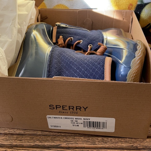 Sperry Women's Saltwater Wool Embossed Duck Boot - Picture 9 of 10